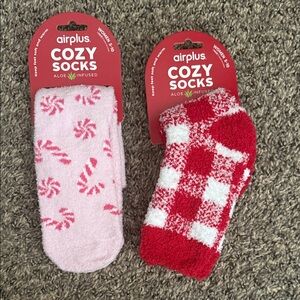 Airplus Cozy Socks - Pink and Red